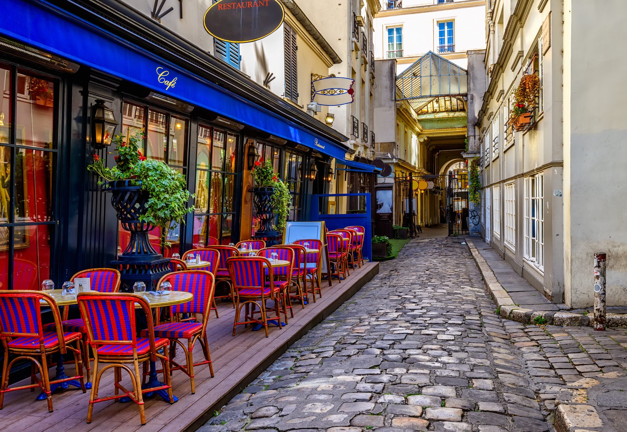 Like a Local: Travel Tips from the Locals of Paris | Atlas Ocean Voyages