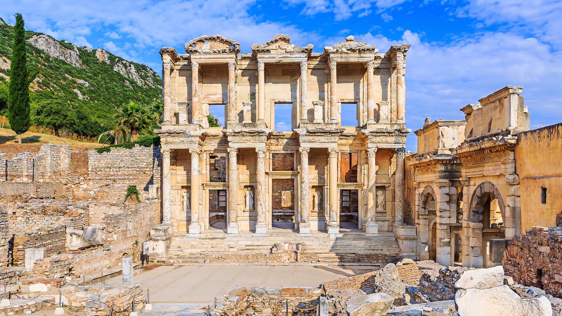 8-Night Piraeus to Naples 9.23.27