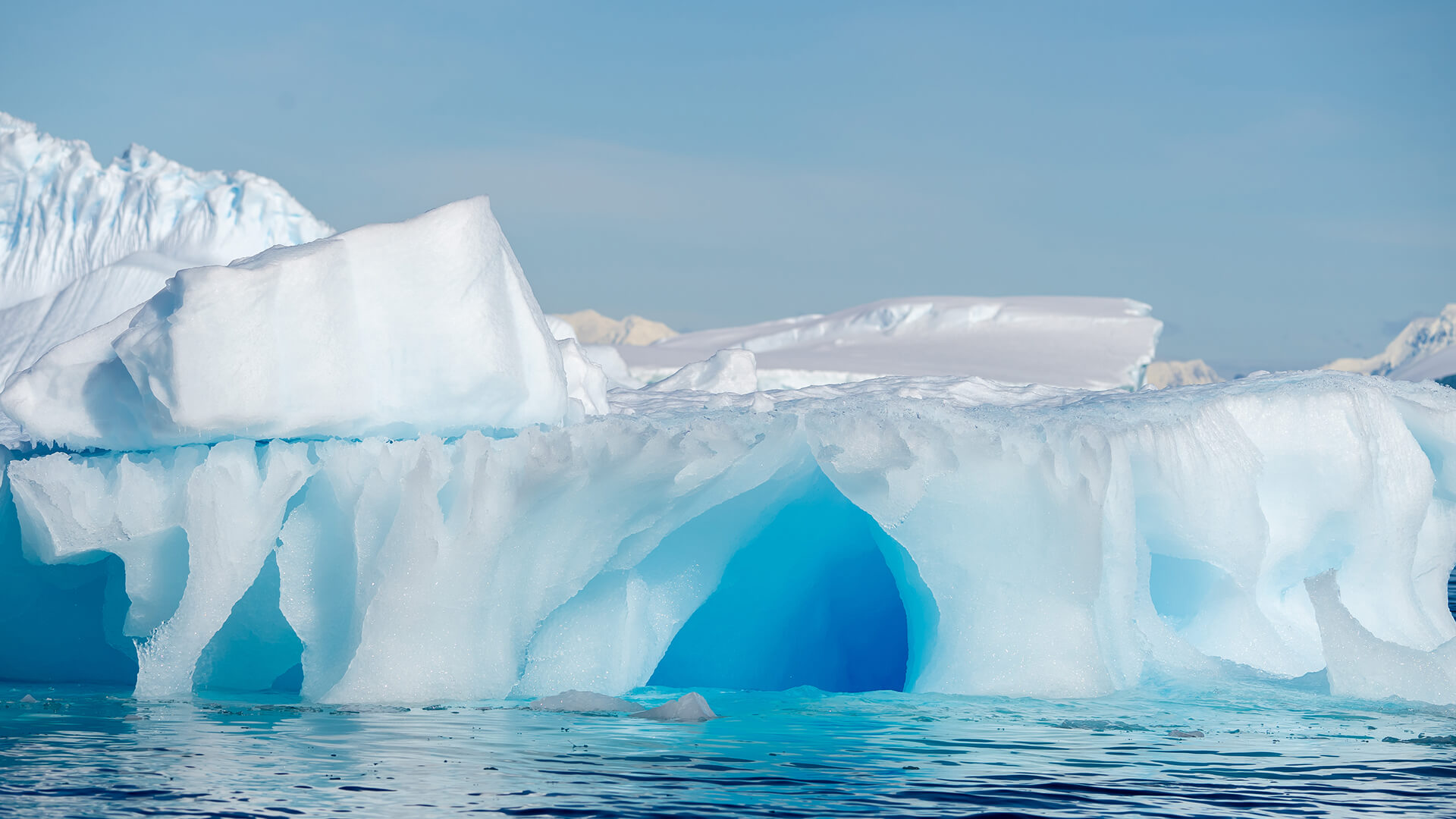 9-Night Ushuaia Roundtrip 11.7.28